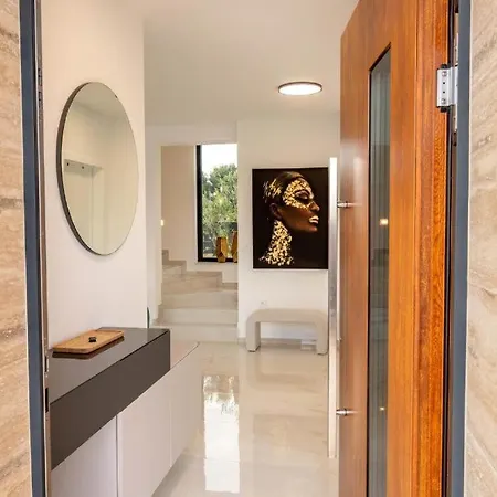 Moderne In Mit Meerblick&pool - Bei šibenik Villa