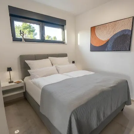 Moderne In Mit Meerblick&pool - Bei šibenik Villa