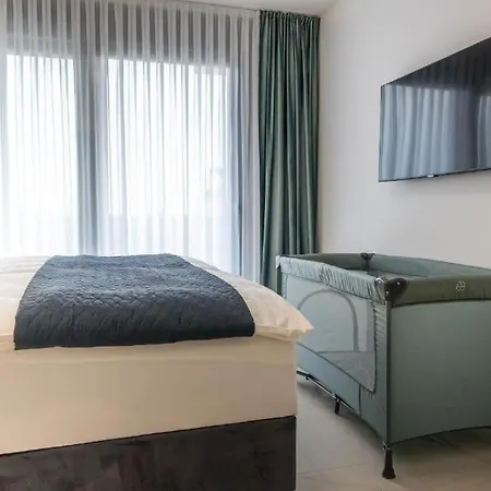 Villa Moderne In Mit Meerblick&pool - Bei šibenik Brodarica (Sibenik-Knin)