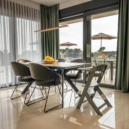 Villa Moderne In Mit Meerblick&pool - Bei šibenik *