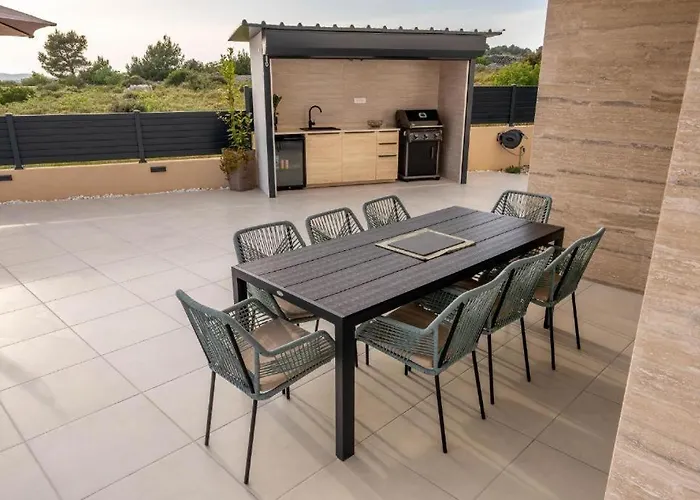 Villa Moderne In Mit Meerblick & Pool - Bei Sibenik *