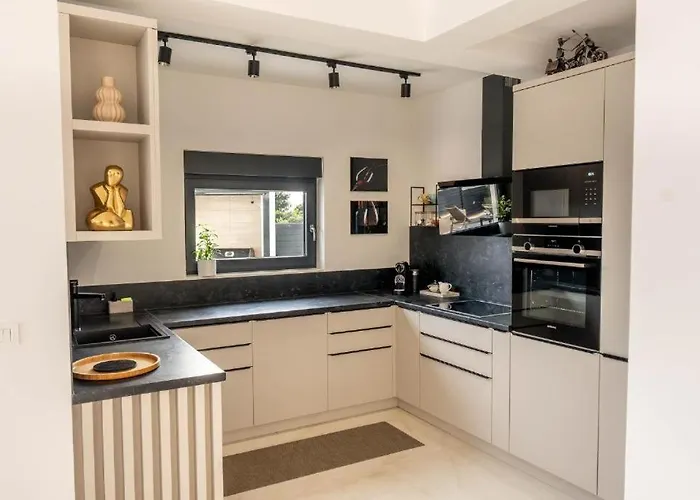 Moderne In Mit Meerblick & Pool - Bei Sibenik Villa