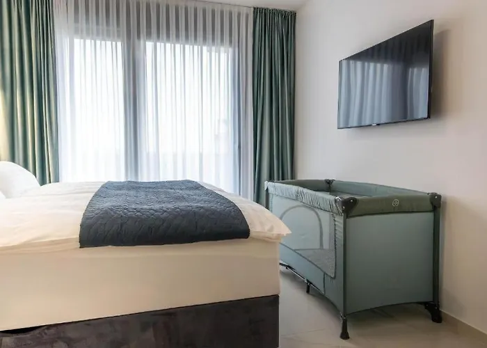 Villa Moderne In Mit Meerblick & Pool - Bei Sibenik Brodarica (Sibenik-Knin)