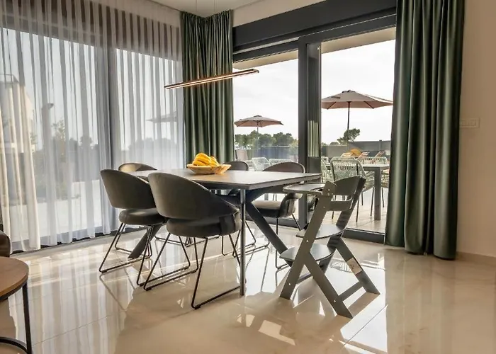 Villa Moderne In Mit Meerblick & Pool - Bei Sibenik *