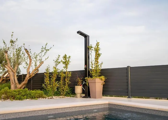 Moderne In Mit Meerblick & Pool - Bei Sibenik Villa Brodarica